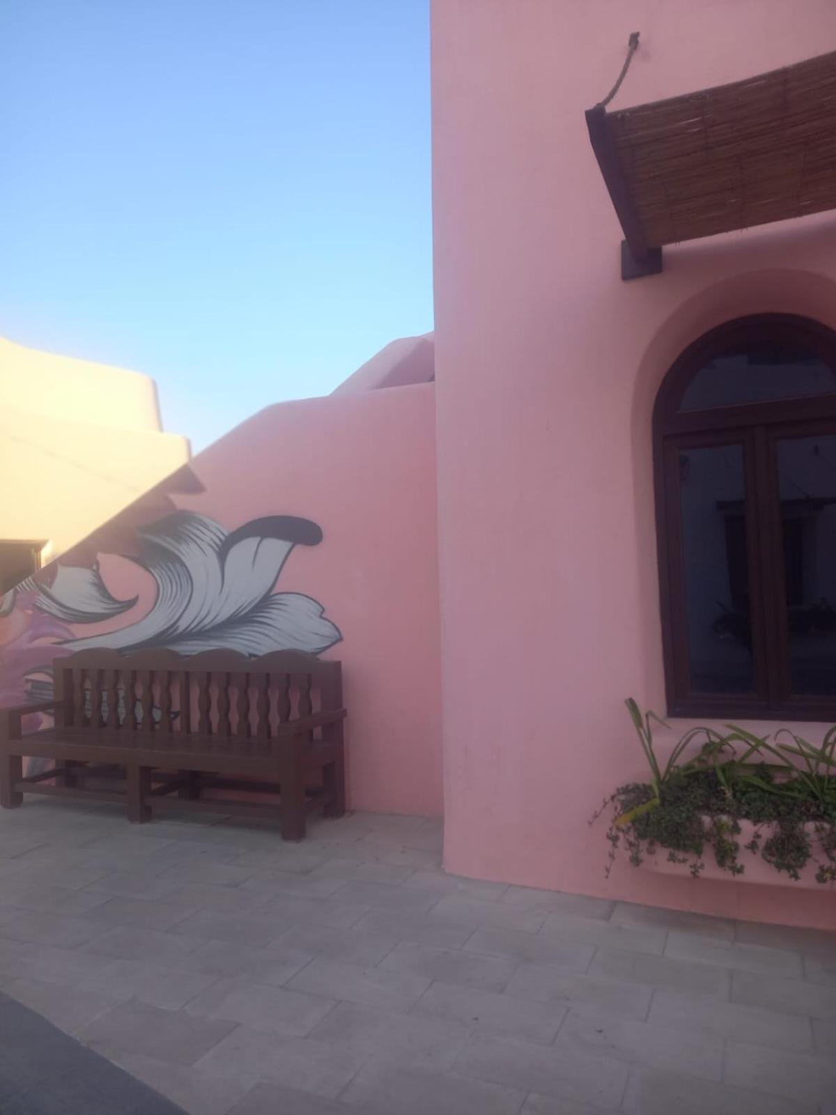 Mina Hotel And Residences By The Torch Ad-Dauha Zewnętrze zdjęcie Mural at the Santa Barbara Museum of Contemporary Art
